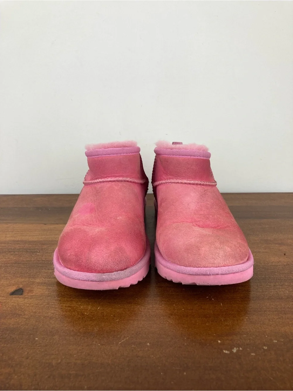 UGG Kids Classic Ultra Mini II Boots Booties Pink 1130750K Youth Girls Size 6.